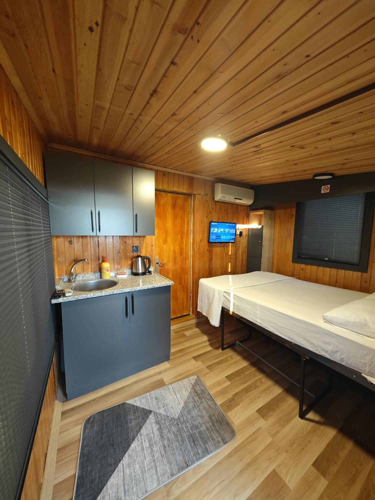 Tiny Mini House Hotel Dalaman Luaran gambar